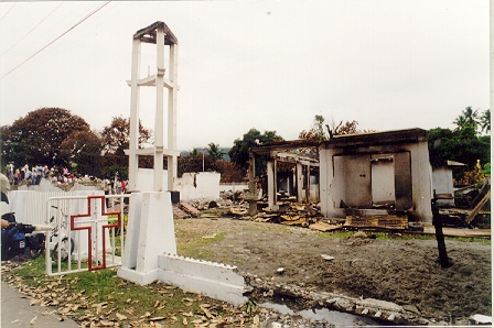 04- gereja hila.jpg (130355 bytes)